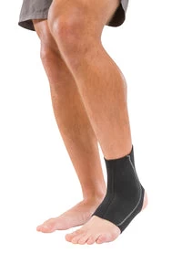 Mueller Neoprene Ankle Support