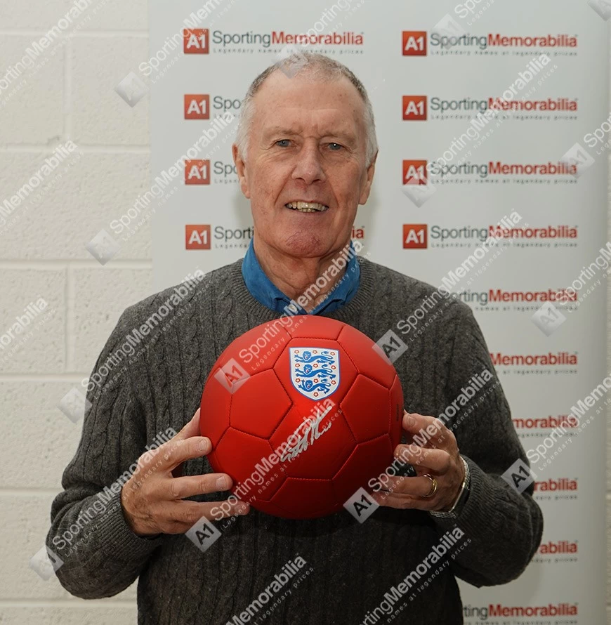 Sir Geoff Hurst Signed England Football - In Acrylic Display Case - Image 3