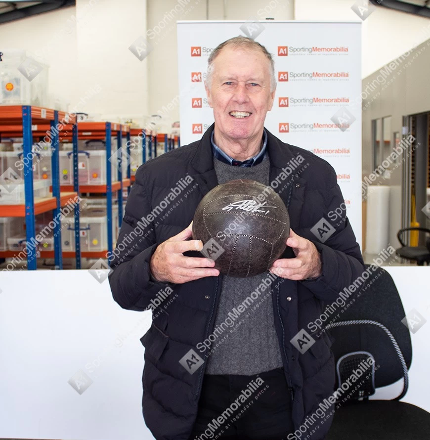 Sir Geoff Hurst Signed Football - Retro Ball - In Acrylic Display Case - Image 3