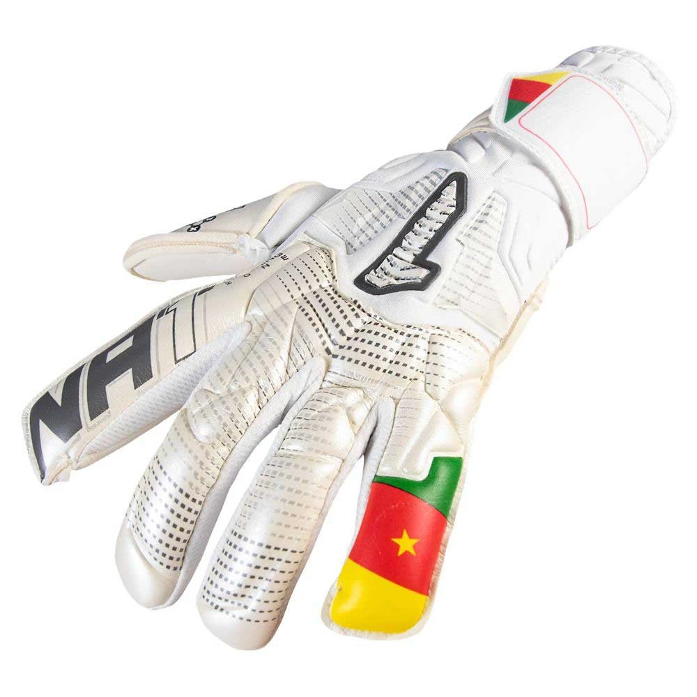 Egotiko Stellar AO Pro Goalkeeper Gloves - Image 7